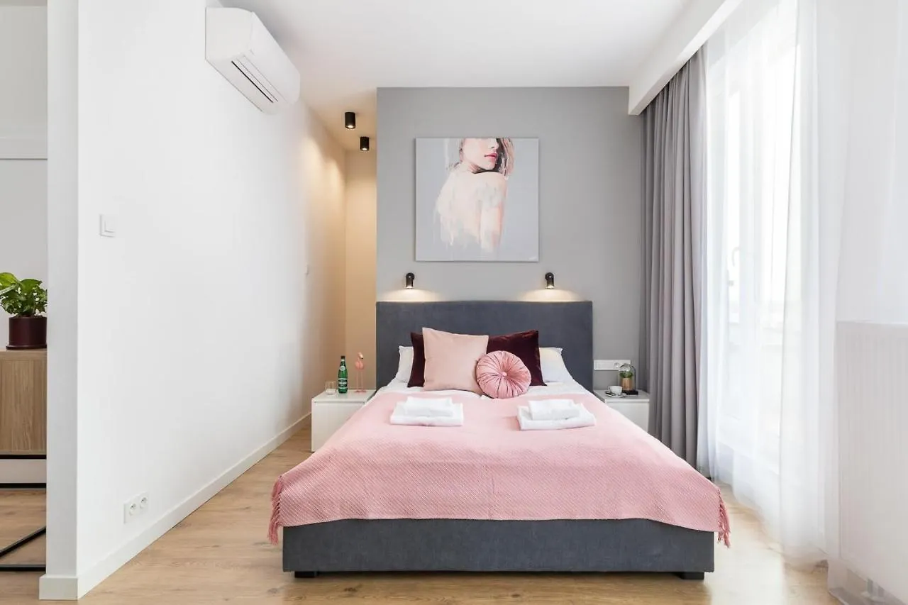 Slawinska 6 With Balcony By Noclegi Renters Warsaw